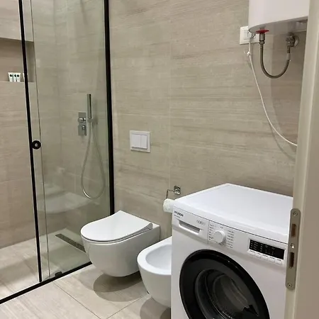 Lindi' 2 5 Appartamento Tirana