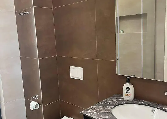 Appartement Lindi' 2 5 *